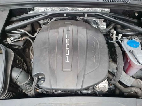 Porsche macan MCY.PA Motor 2.0L Benzin 2016 248,00 PS 75254 KM