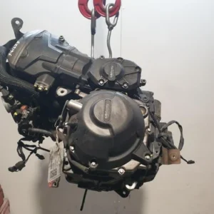 KAWASAKI ZR 1000 2015 Motor 1.0L Benzin