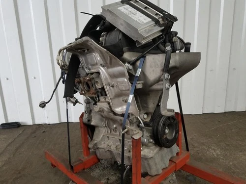 2016 AUDI A1 1.0L Benzin CHZB 93,00 PS Motor 04C100032E