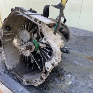 2014 RENAULT TRAFIC 1.6LTR Diesel 6 SPEED - Manuell - GEARBOX CODE: PF6040