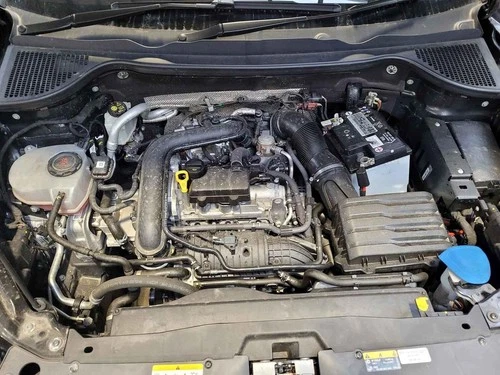 SKODA KAROQ DLAA (RDE 2) Motor 1.0L Benzin 2022 108,60 PS 17736 KM