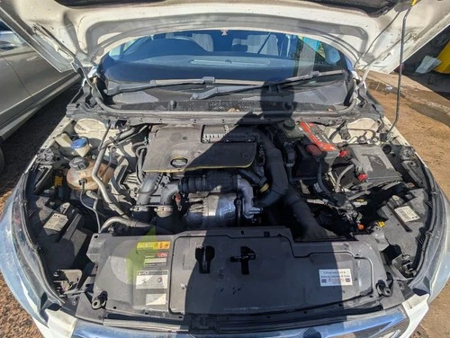 PEUGEOT 308 BLUE HDI MK2 (T9) Motor Diesel with pump and injectors DV6FD (BHY)