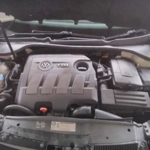 Volkswagen Golf 10-15 1.6 Diesel Cayc Motor 03L100104D / 03L100104DX