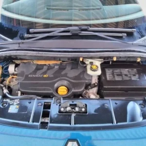 RENAULT SCENIC 1.9 Diesel Motor F9q872 0000449847