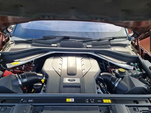 RANGE ROVER SV P530 Motor 4.4 Benzin 2023 522,60 PS 8000 KM