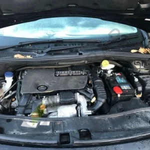 PEUGEOT 2008 MK1 Ph1 A94 Motor Diesel With pump & Injectors